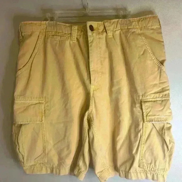 True Religion Y2K Men’s 40 Canary Yellow Distressed Heavyweight Cargo Shorts - Picture 1 of 15
